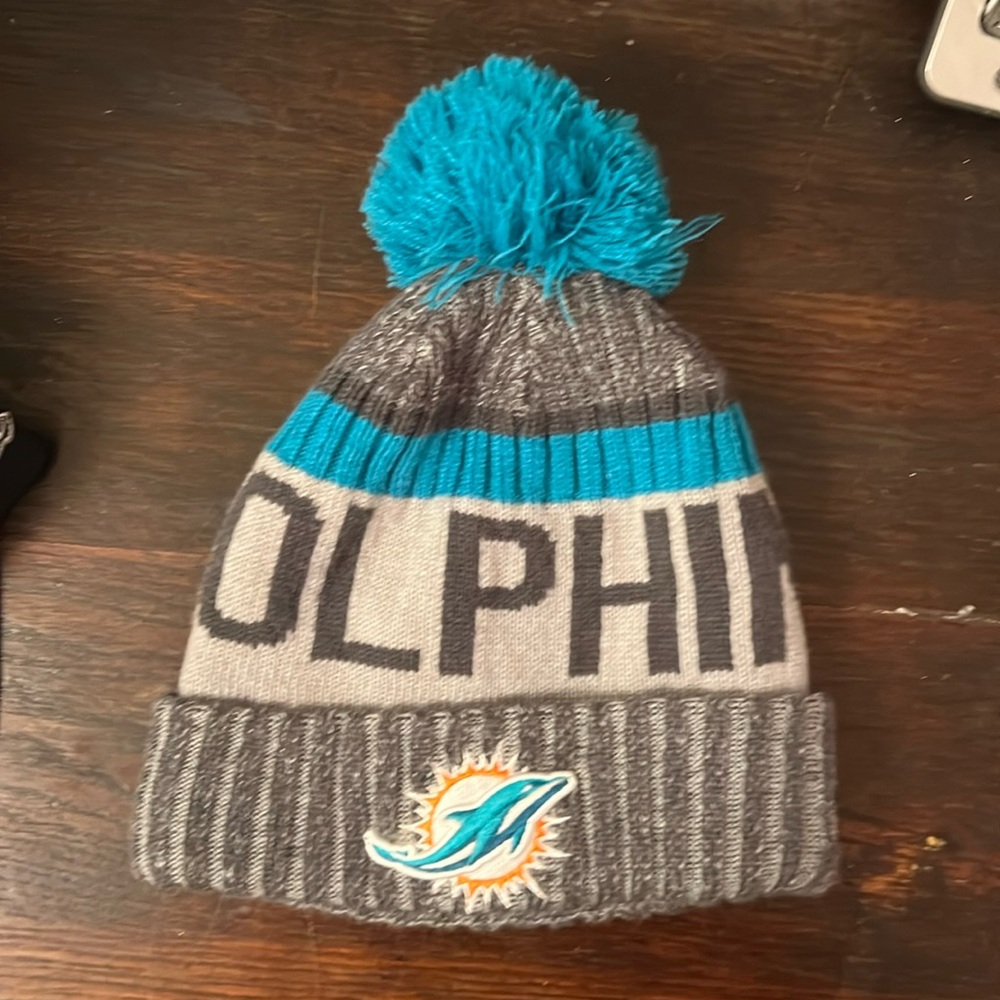MIAMI DOLPHINS WINTER HAT
